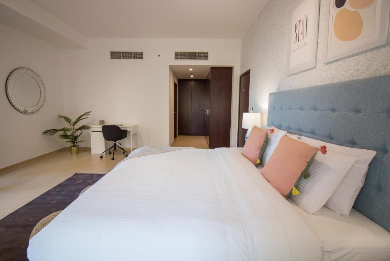 Apartment Premium 3br! Partial Sea-view - Amwaj