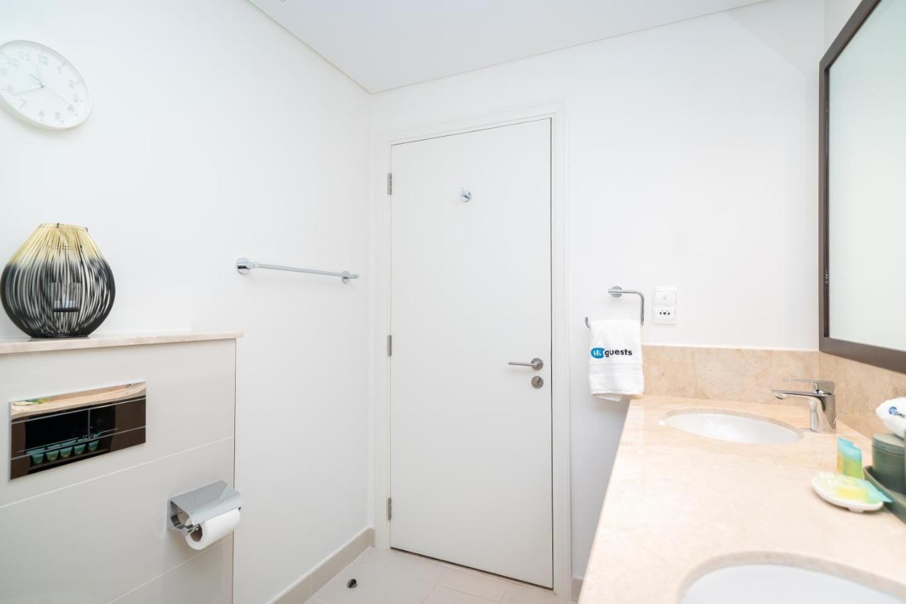 Apartment Higuests - Chic With Balcony And Pool Near Burj Khalifa *