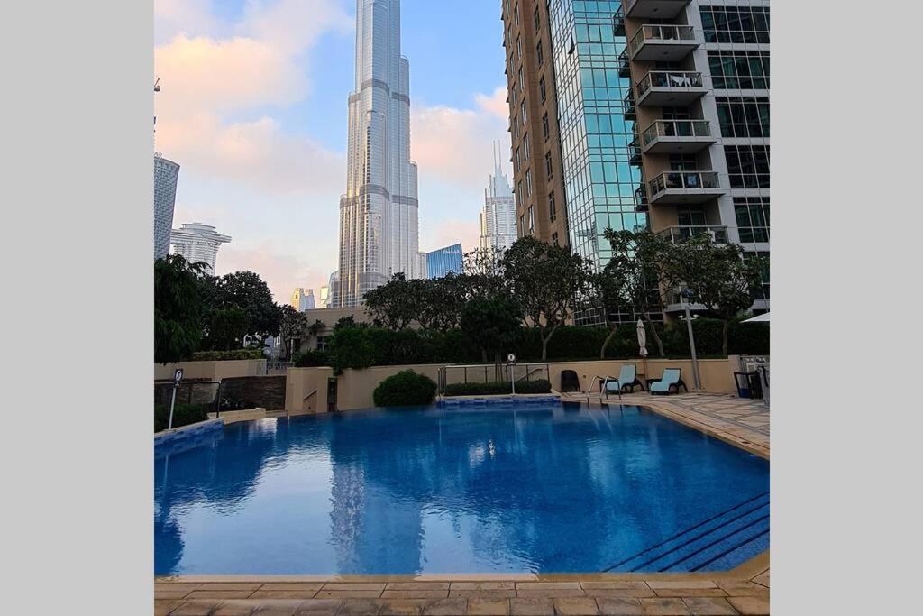 Apartment First Class 3br With Full Burj Khalifa View Dubai