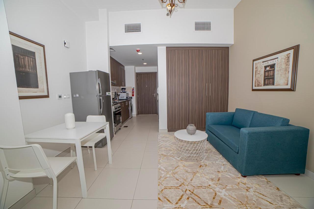 Fantastay Windsor Residence Studio W Pool, Gym, Wifi, Sauna Apartment