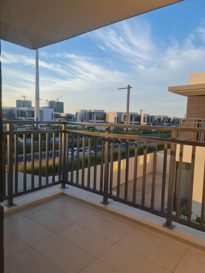 5 Bedroom - Hills Dubai