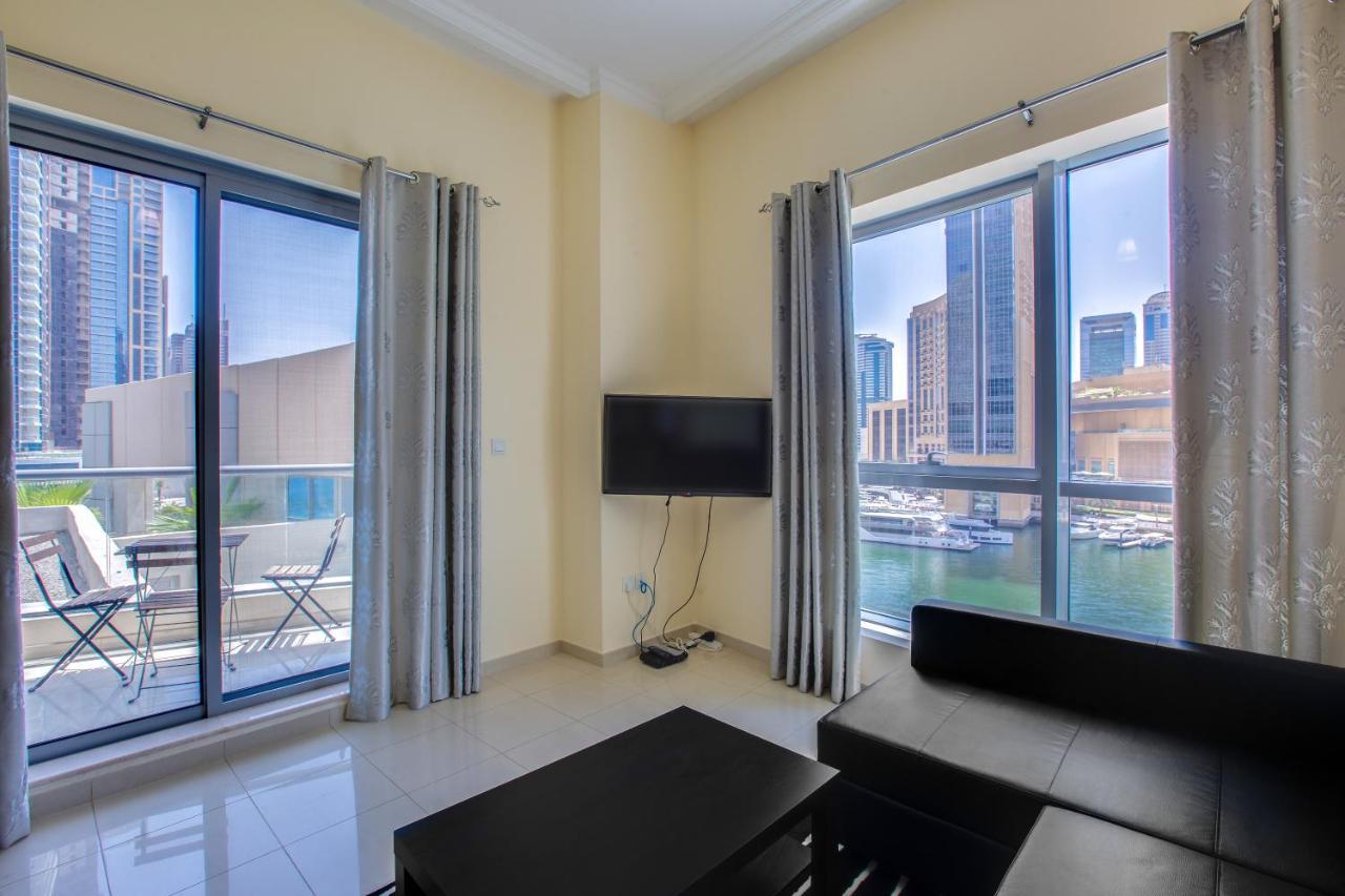 Apartment Bay With Awesome Marina View Dubai