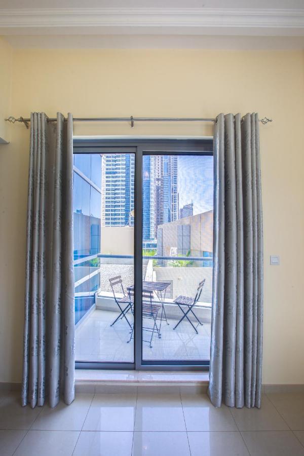 Bay With Awesome Marina View Apartment *
