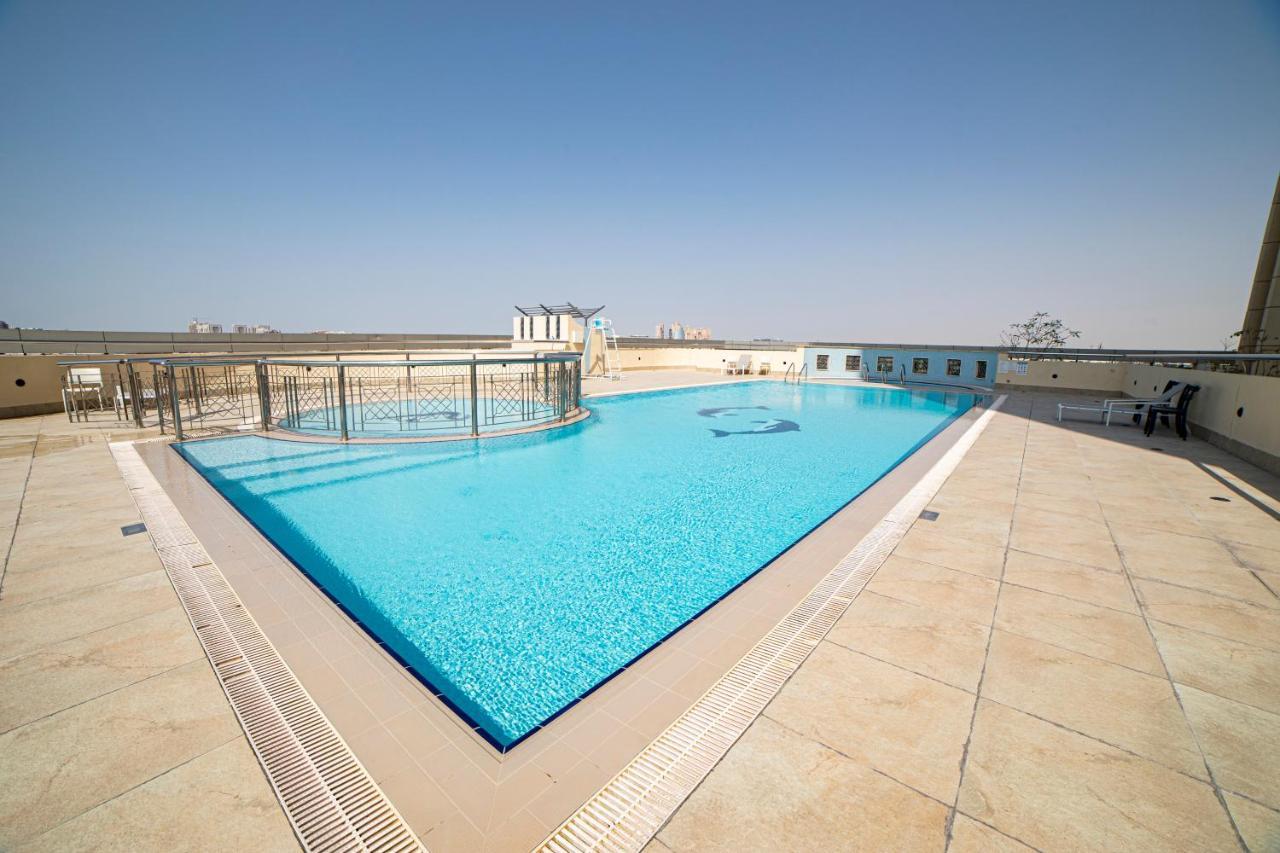 Fantastay Windsor Residence Luxury Studio W Balcony, Pool, Gym, Wifi, Sauna Apartment