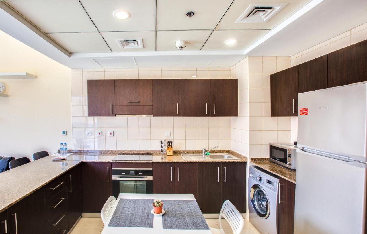 Apartment Bay With Awesome Marina View