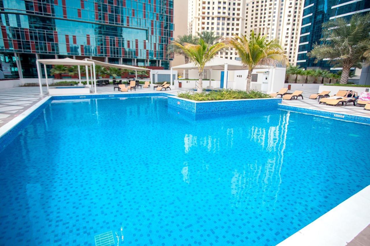 Apartment Bay With Awesome Marina View Dubai