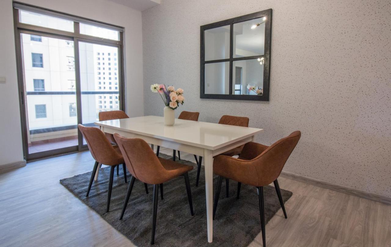 Apartment Premium 3br! Partial Sea-view - Amwaj *