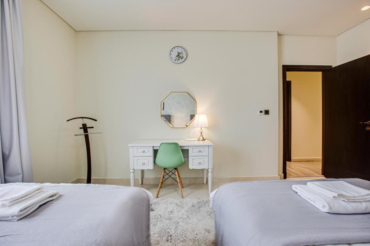 Luxury At Balqis * Dubai
