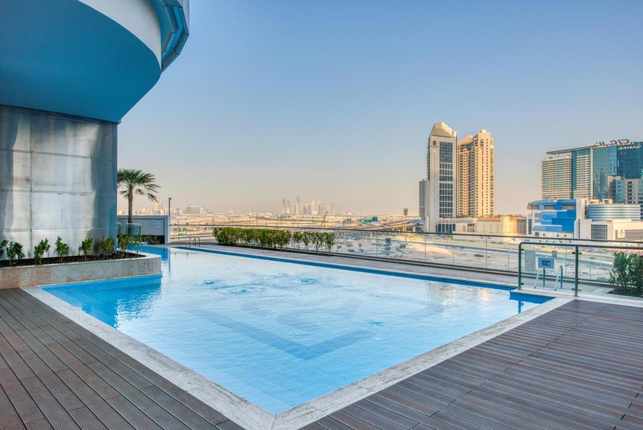 Rh- Upscale Living In The Heart Of The City, 02br, Near Mall * Dubai
