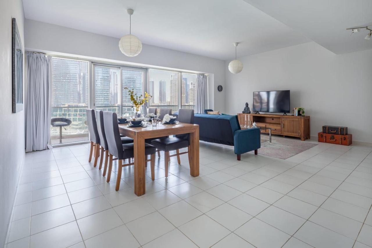 Frank Porter - Marina Tower Apartment Dubai