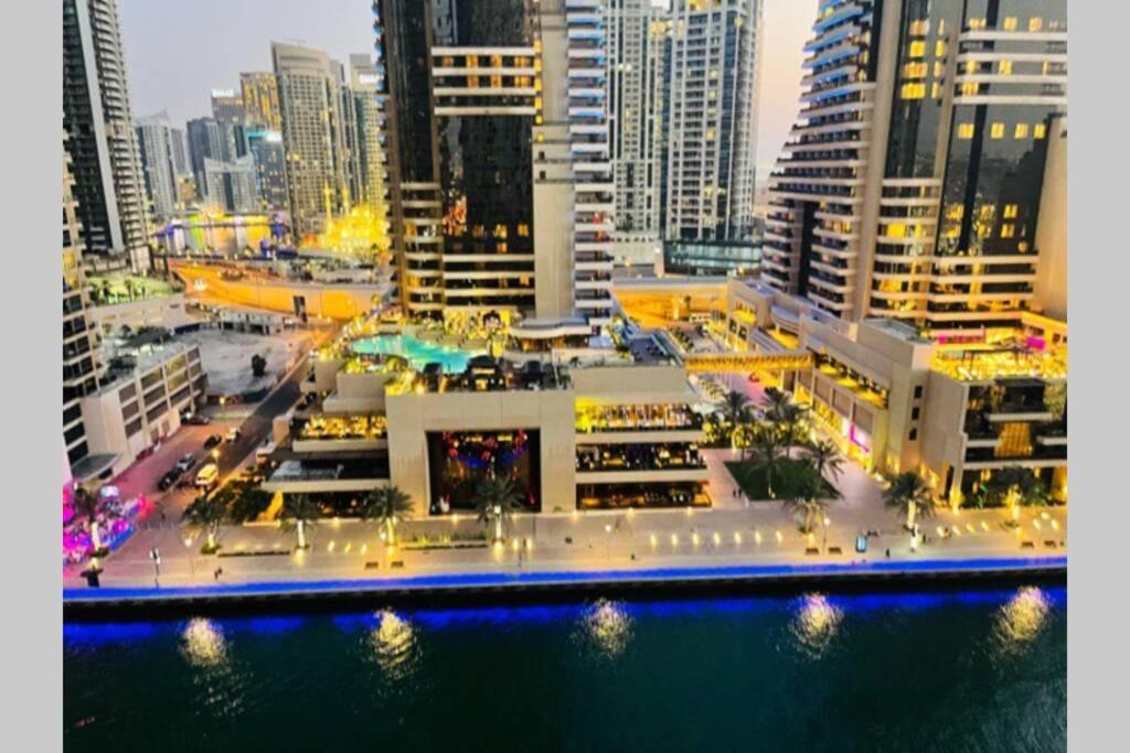 Cayan Tower Luxury With Sea View *
