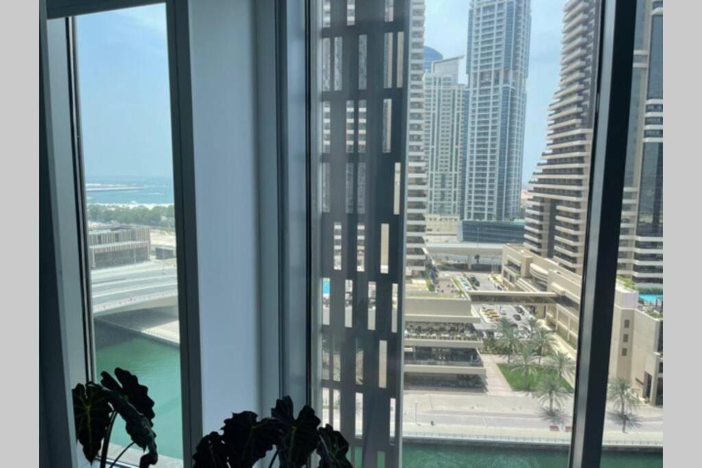 Cayan Tower Luxury With Sea View Apartment Dubai