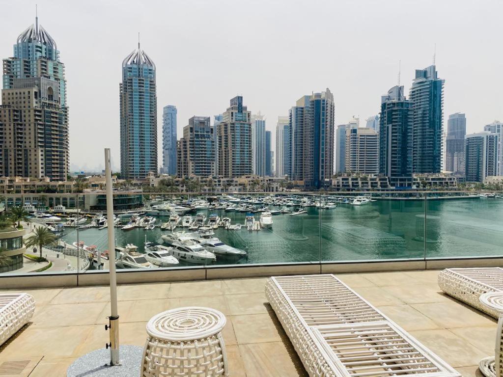 Cayan Tower Luxury With Sea View Dubai