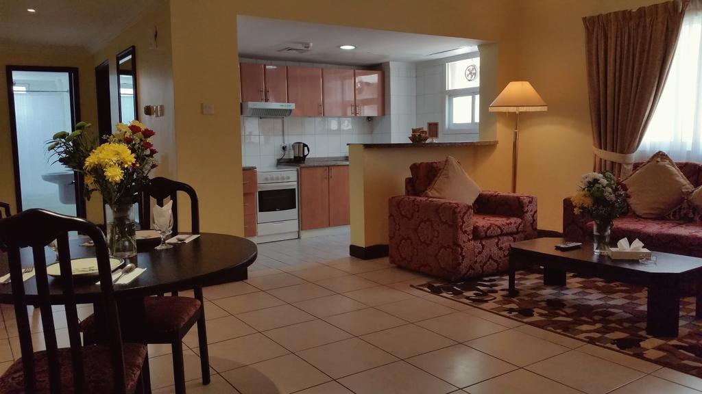 Aparthotel Deebaj Al Khabisi Plaza 3*