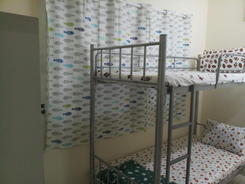 Private Partitioned Nr Mall Of Emirates * Dubai