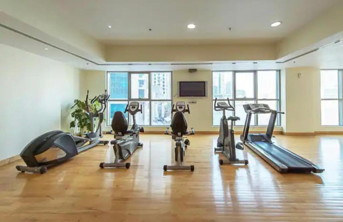 Beautiful Close To Marina Apartment Dubai