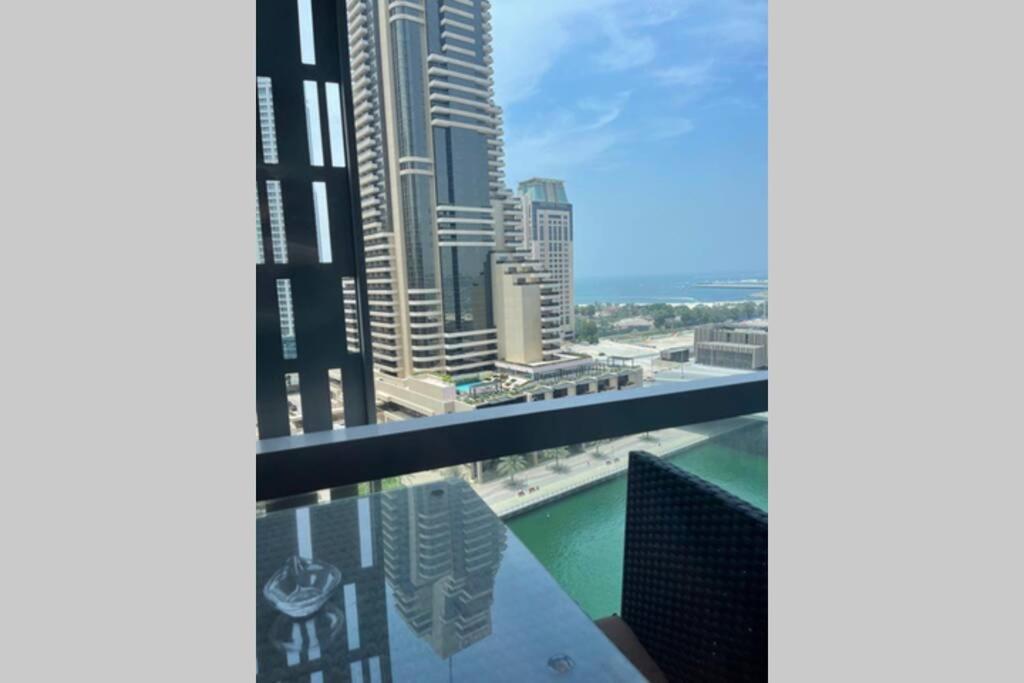 Cayan Tower Luxury With Sea View
