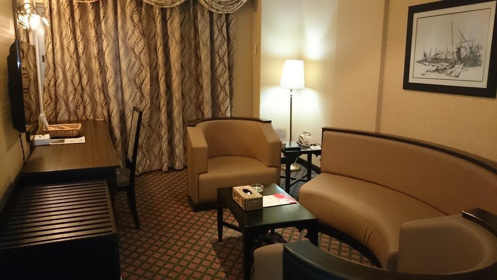 Sandras Hotel 3*