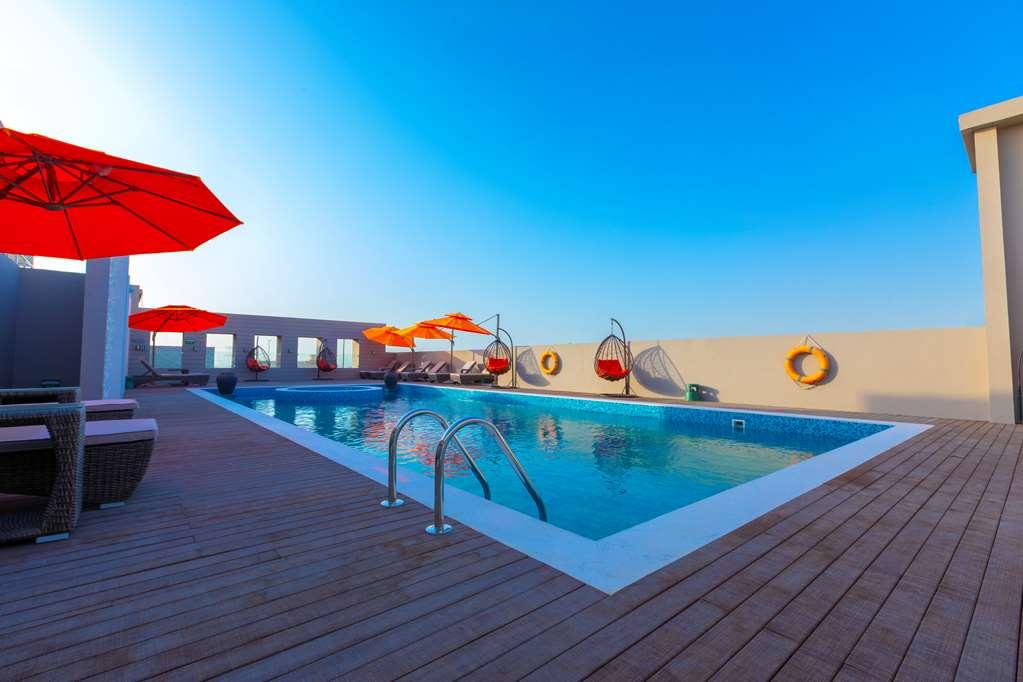 Hotel Four Points By Sheraton Production City, Dubai