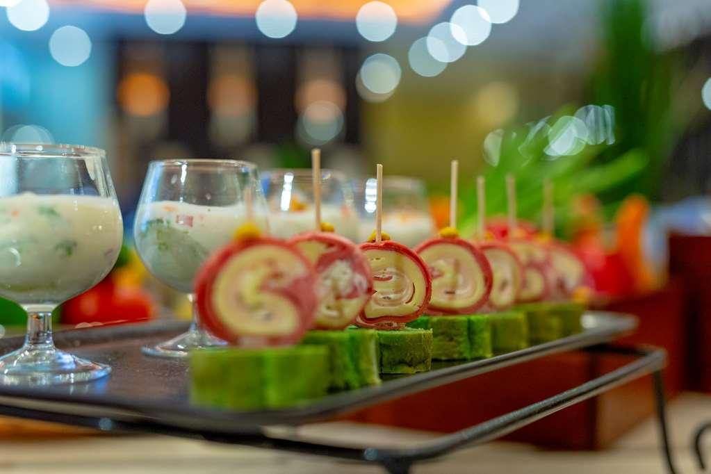 Hotel Four Points By Sheraton Production City, Dubai