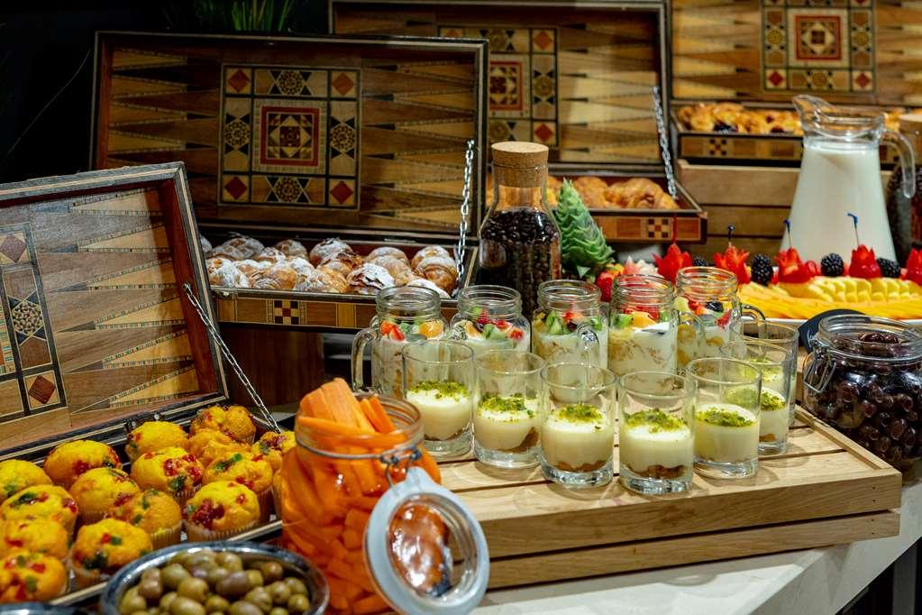 Four Points By Sheraton Production City, Hotel