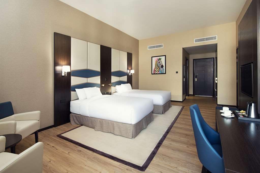 Hotel Four Points By Sheraton Production City, 4*