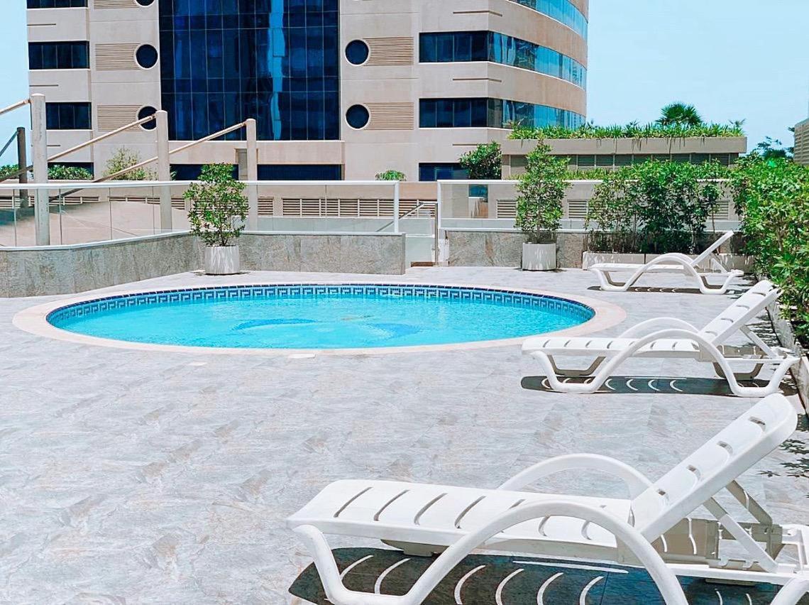 A C Pearl Holiday Homes - Stylish 1 Bedroom Apartment *