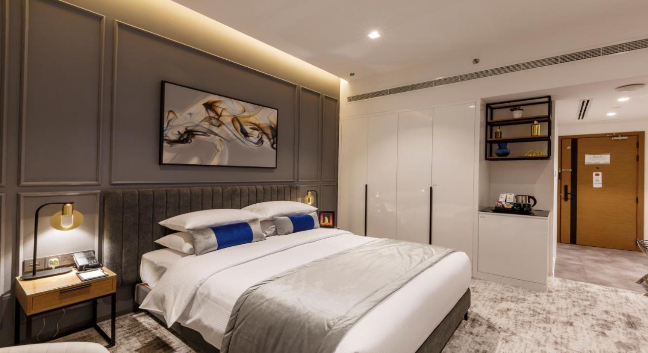 Rose Executive - Dwtc 3*