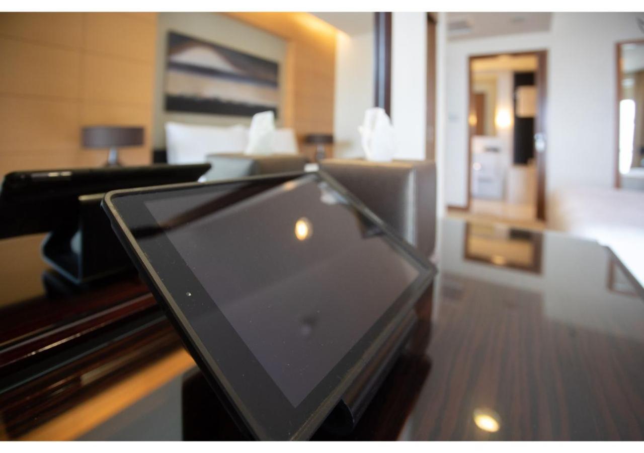 Mall Residences -luxury 1 Bedroom Apartment