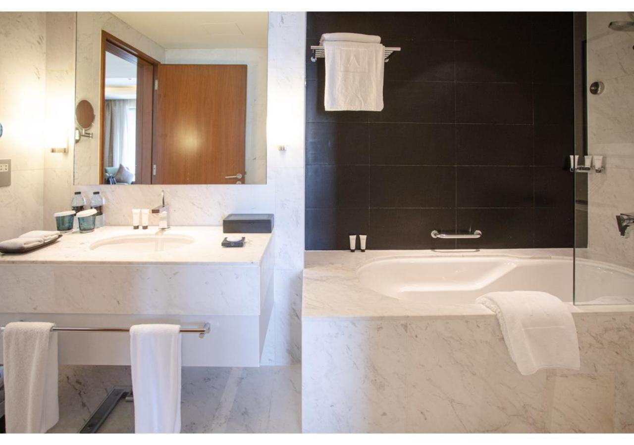 Mall Residences -luxury 1 Bedroom * Dubai