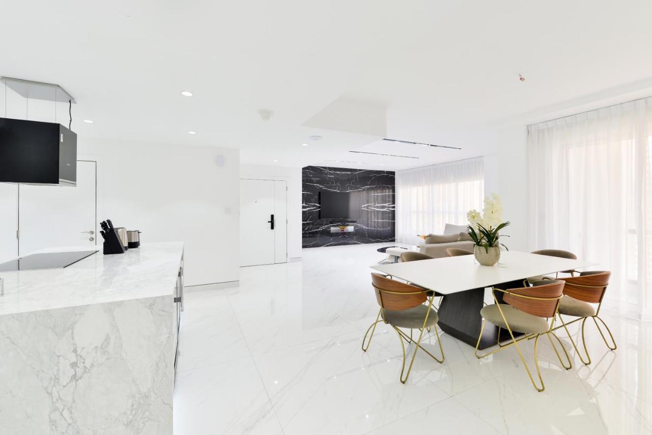 Waterfront Luxury 3br With Maids In Jbr, Dubai