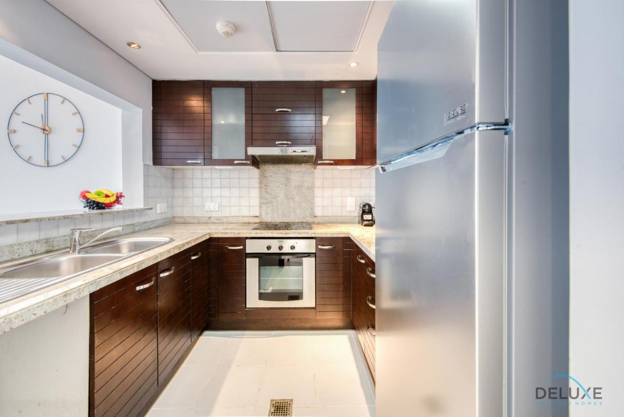 Lavish 1br At Marina Towers Marina By Deluxe Homes Apartment *