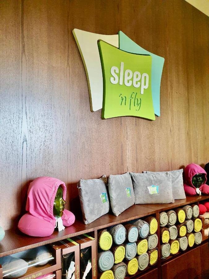 Sleep 'n Fly Sleep Lounge, D-gates Terminal 1 - Transit Only Capsule hotel