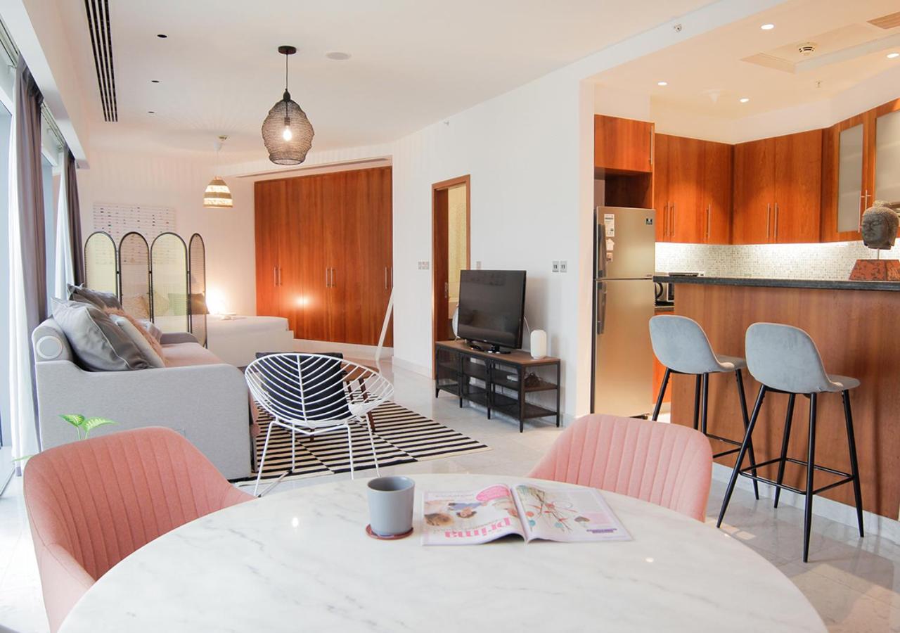 Nasma Luxury Stays - Central Park Tower Apartment *