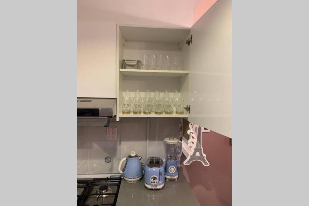 Lovely 1 Bedroom In The Heart Of *