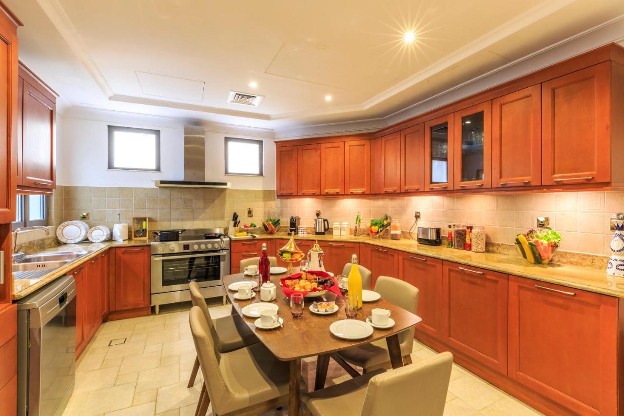 Villa The S - Stunning 5 Bedrooms At The Palm Jumeirah With Private Beach And Pool *