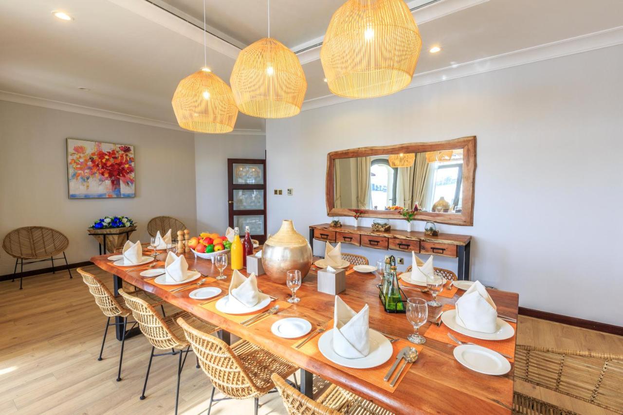 The S - Stunning 5 Bedrooms At The Palm Jumeirah With Private Beach And Pool Dubai