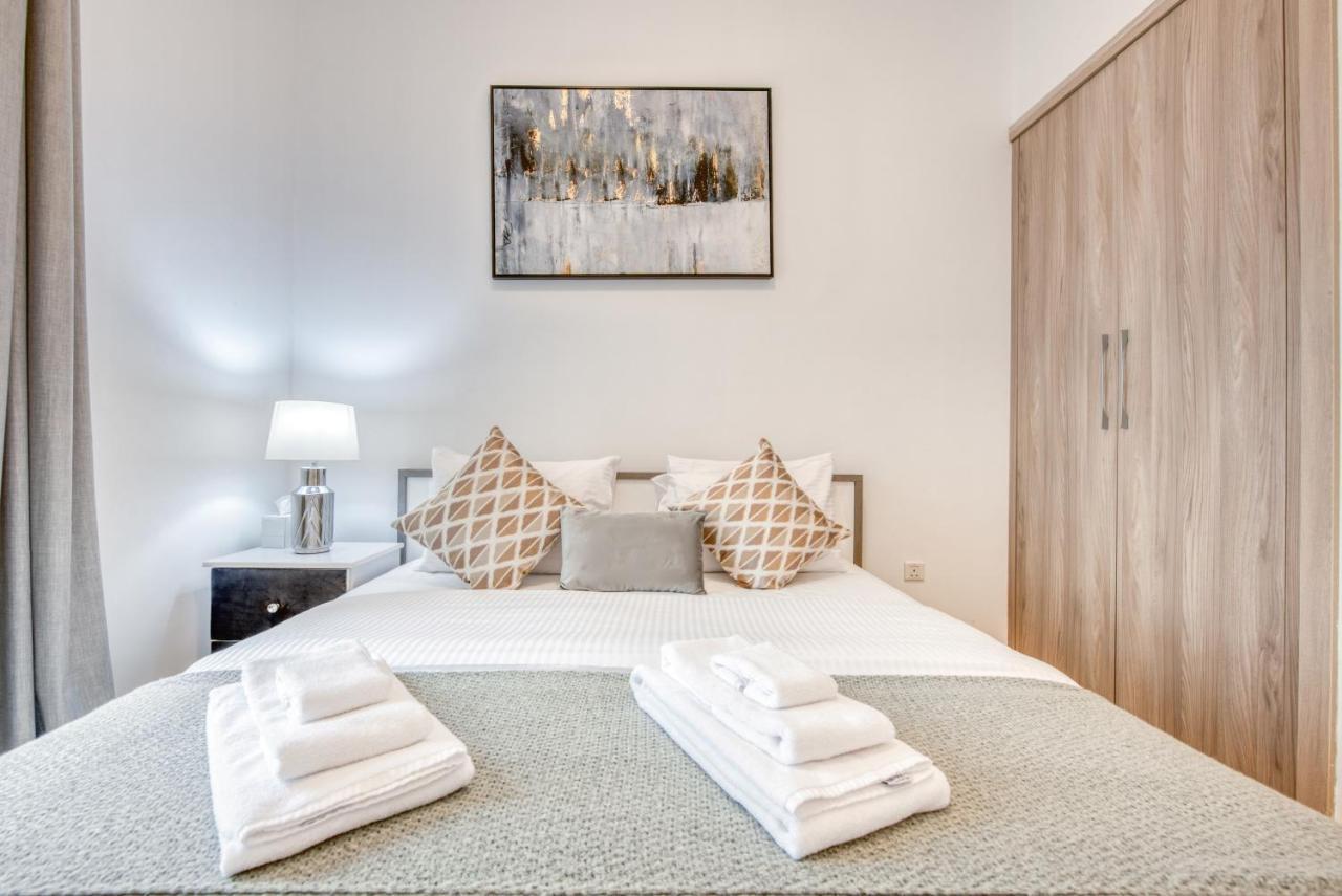 Sol Living - Iris Amber * Dubai