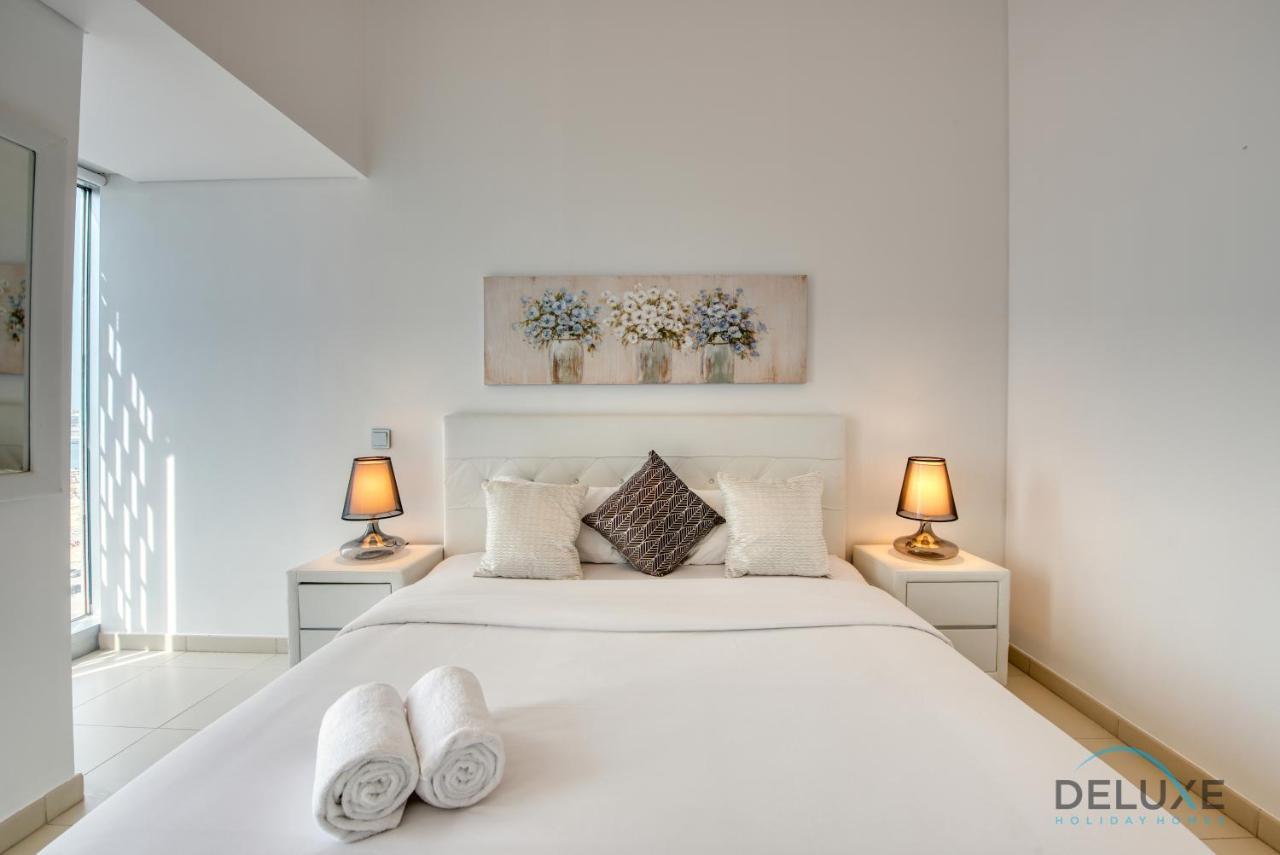 Sea Views 1br In The Heart Of Marina By Deluxe Homes Dubai