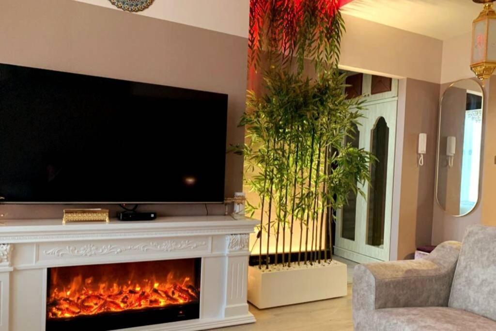 Apartment Lovely 1 Bedroom In The Heart Of *