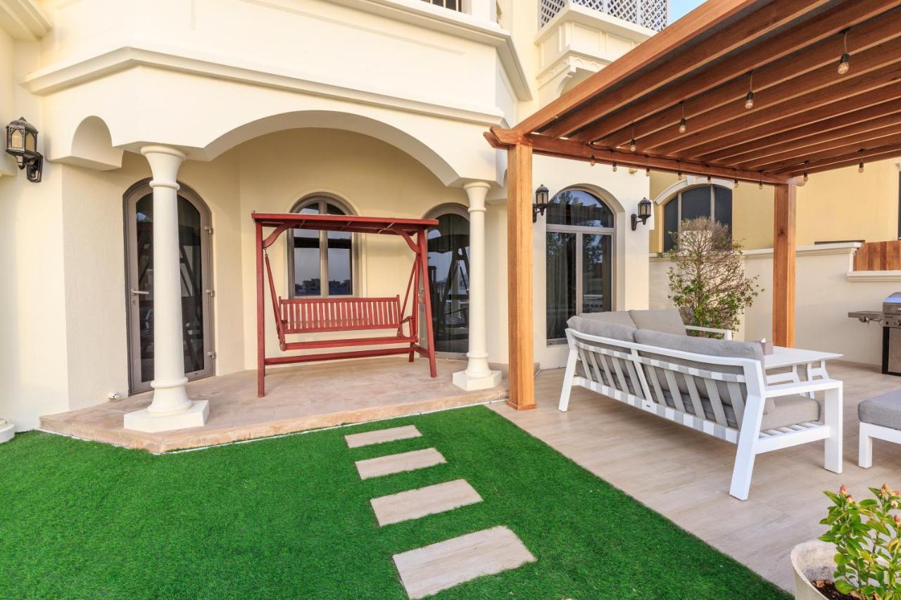 The S - Stunning 5 Bedrooms At The Palm Jumeirah With Private Beach And Pool