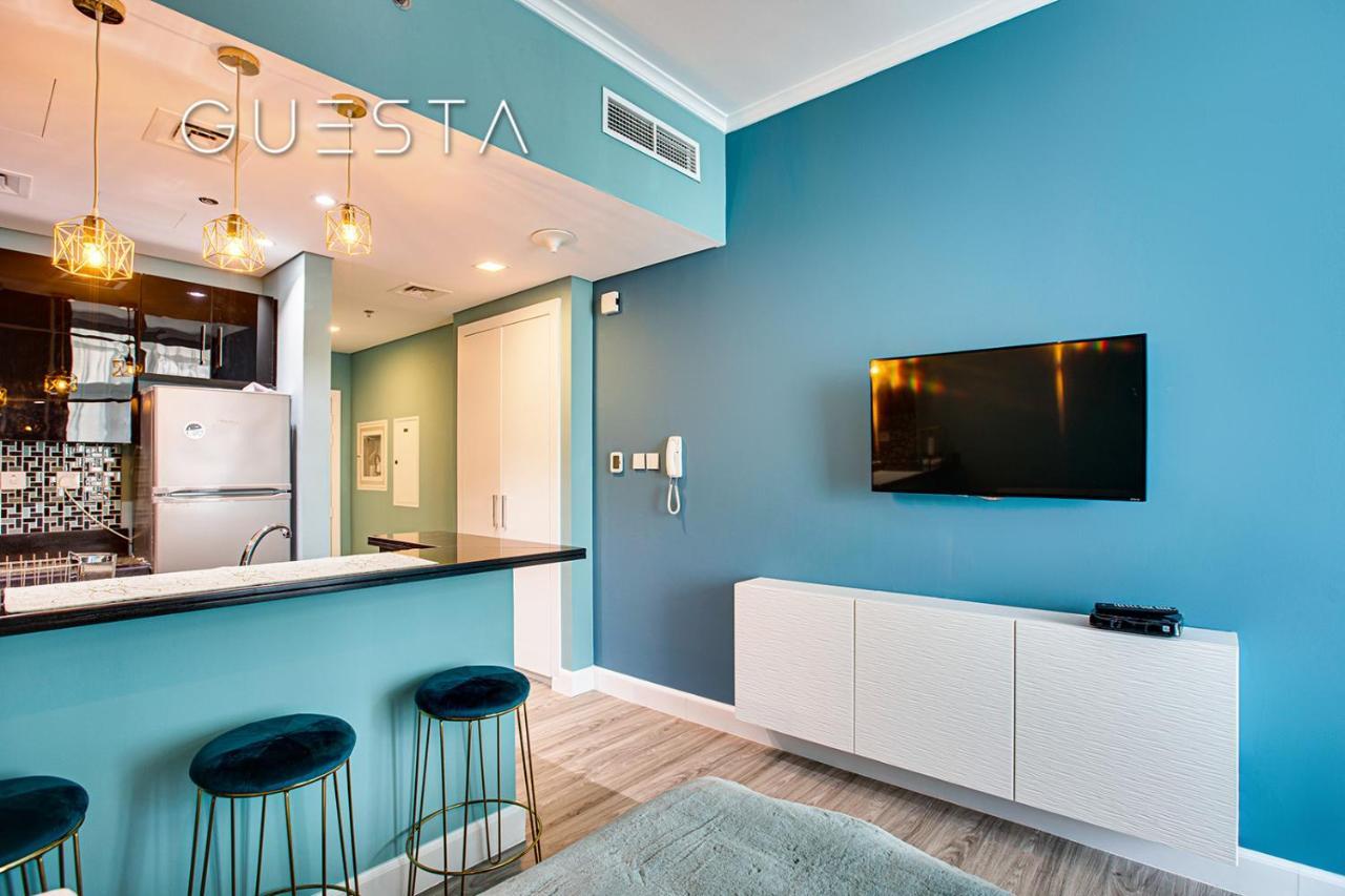 Botanica Tower, Marina *