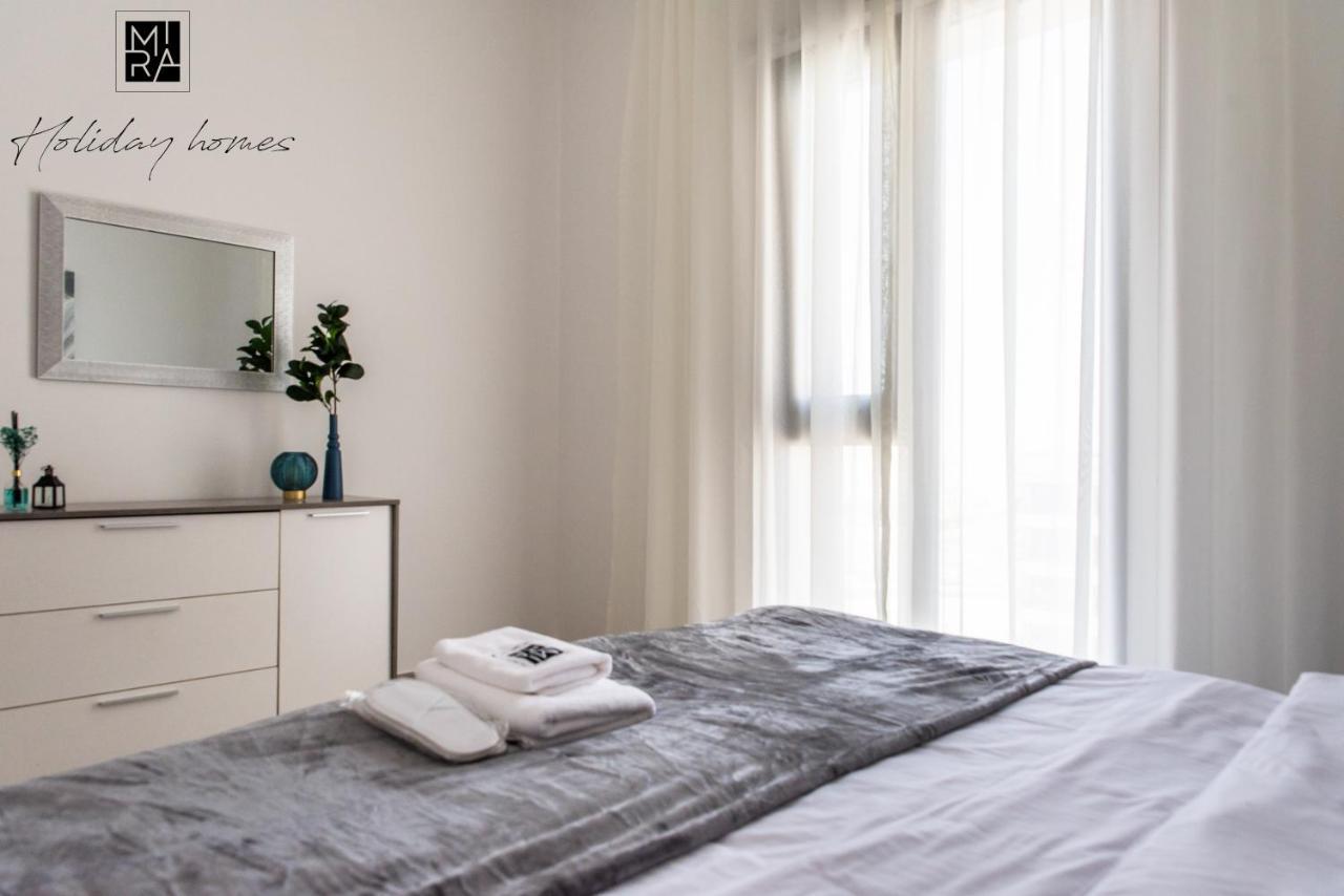 Mira Homes - 2 Bedroom Hayat Boulevard In Townsquare - Great Family Activities Apartment
