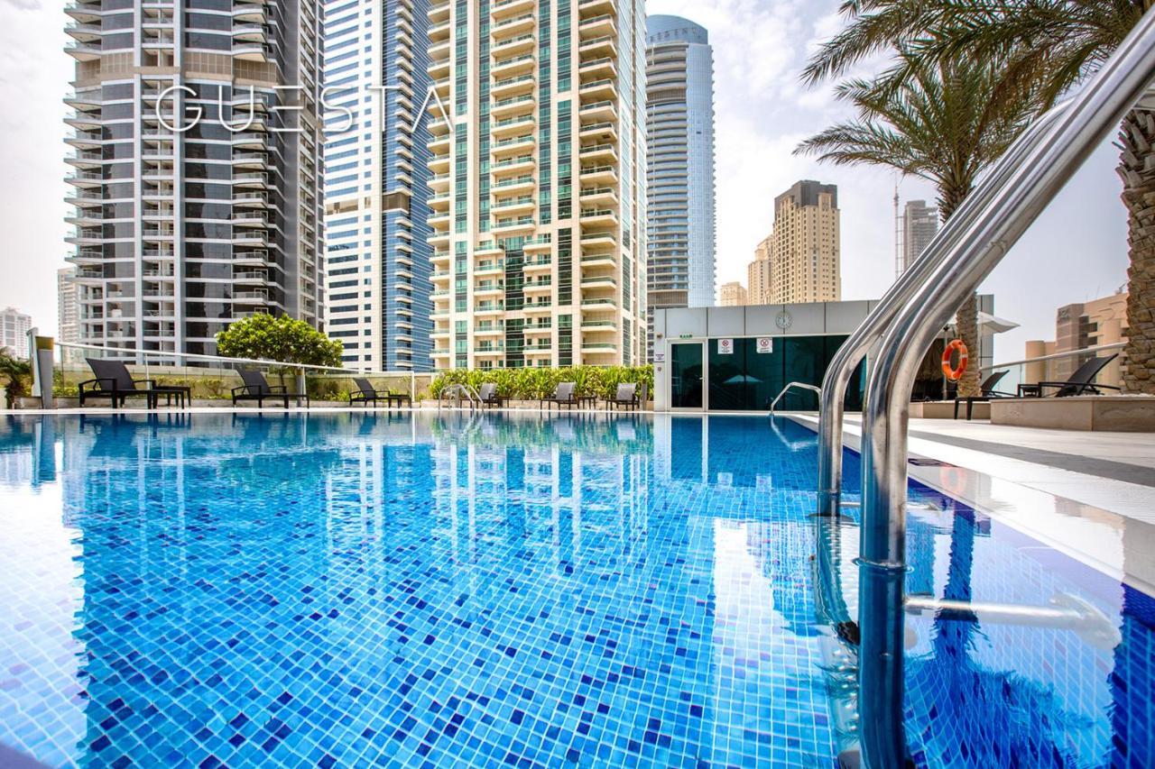 Botanica Tower, Marina