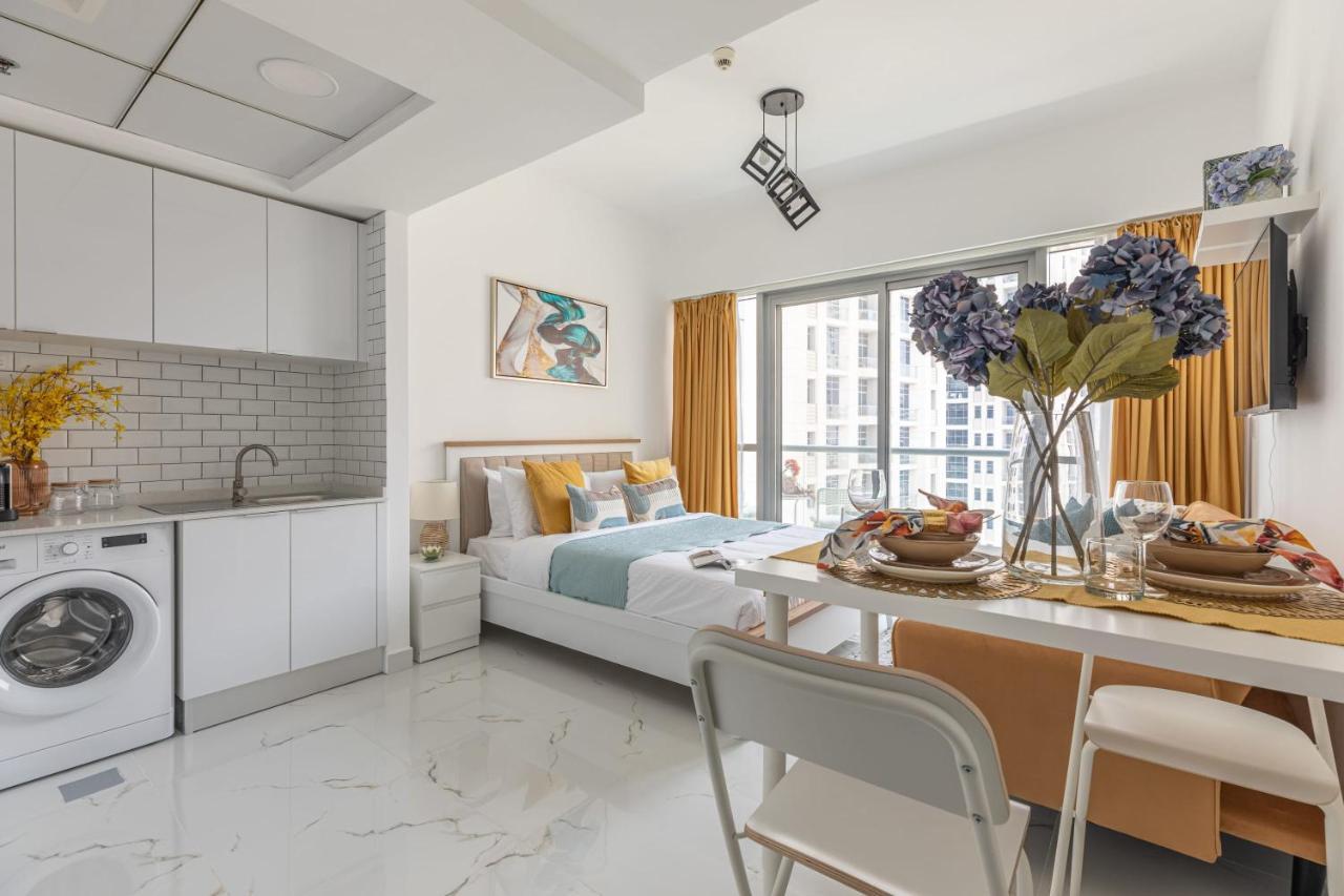 Frank Porter - The Point Apartment Dubai