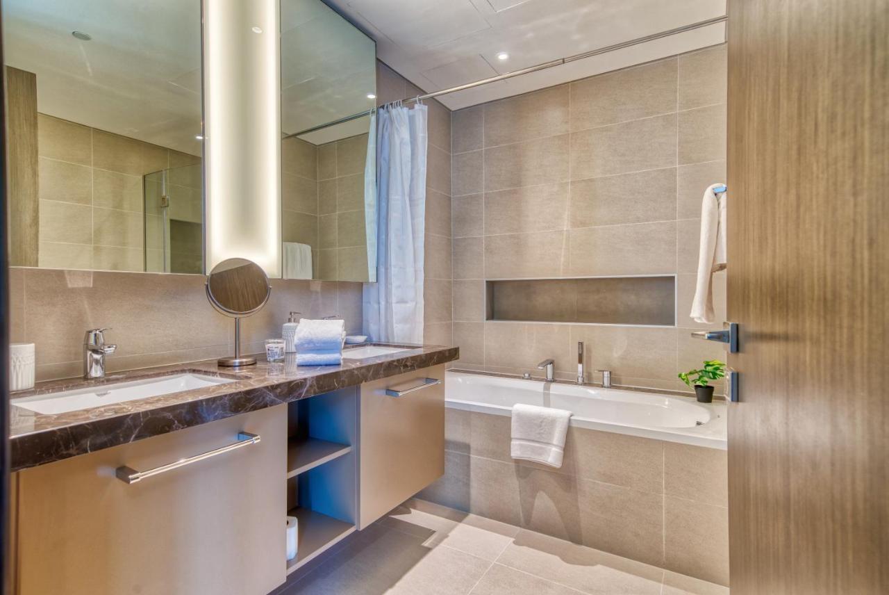 Incredible Views From Classy With Terrace Apartment *