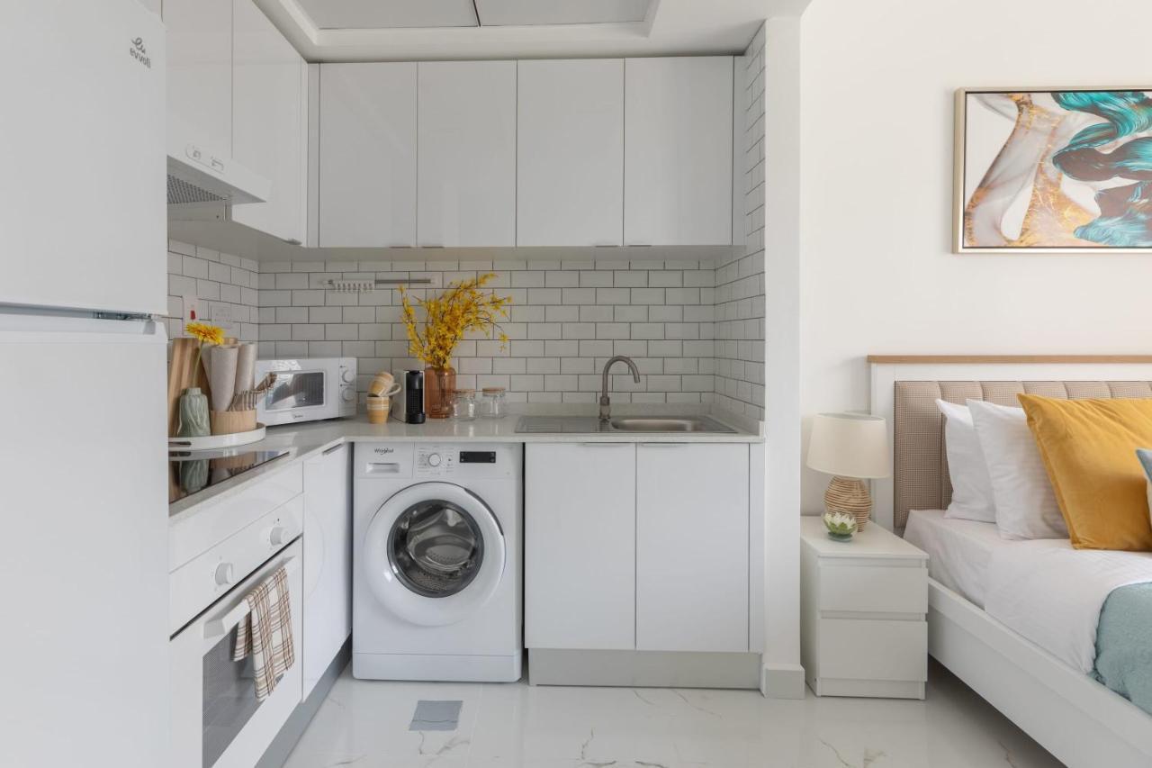 Frank Porter - The Point Apartment Dubai
