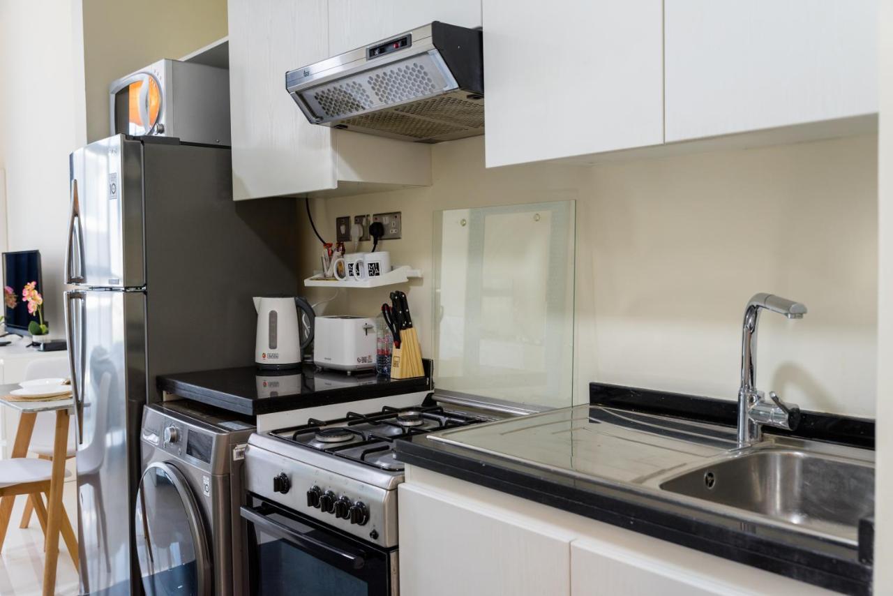 Mira Holiday Homes - Cozy Studio In Damac Hills Apartment Dubai