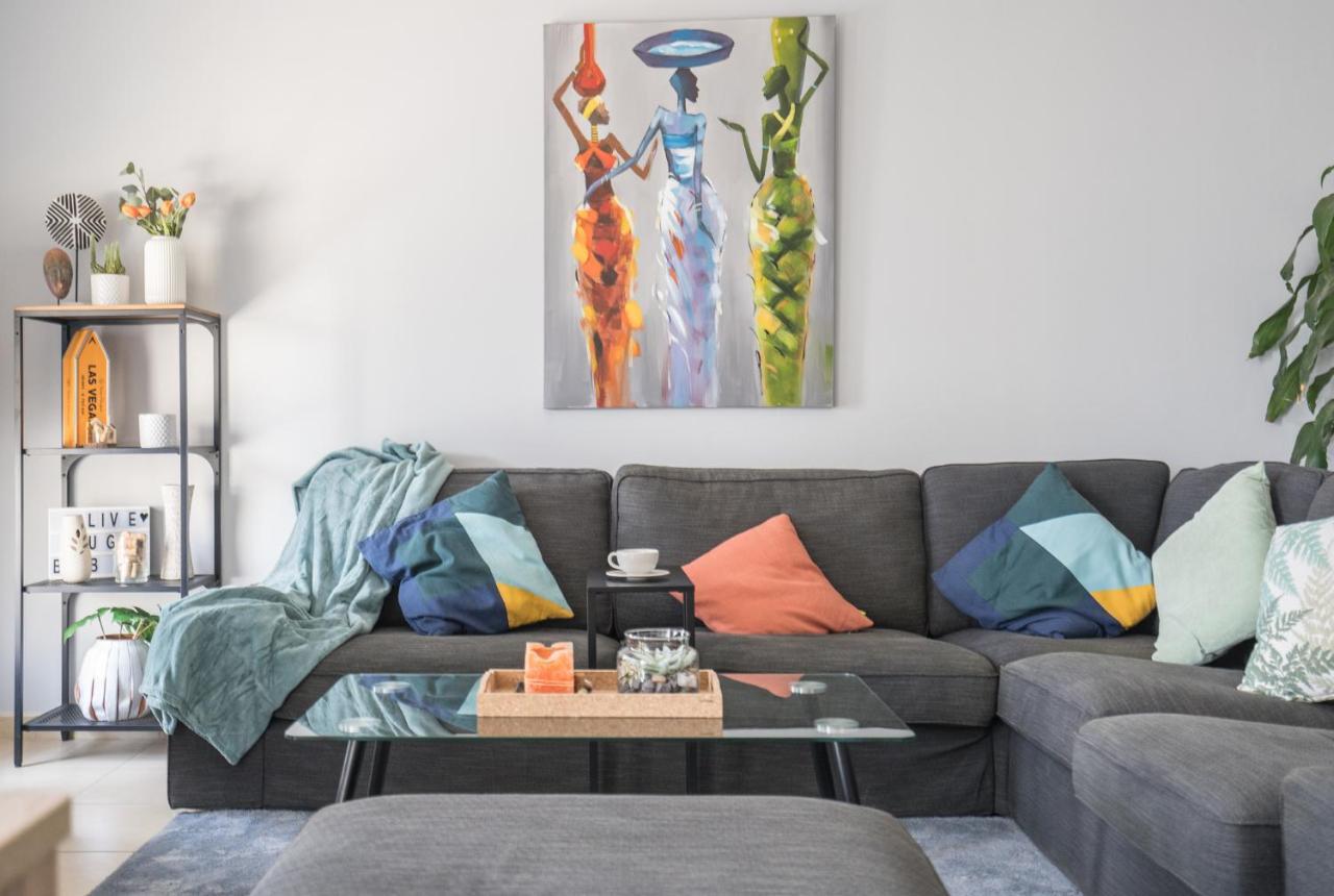 Apartment Higuests - Artistic Waterfront Apt, Perfect For Lovers *
