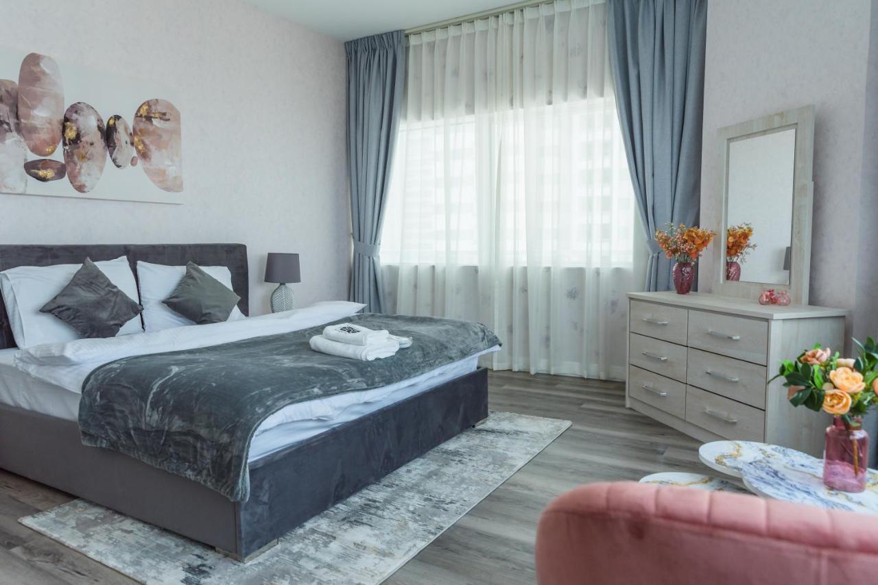 Mira Holiday Homes - Spacious 2 Bedroom In Marina *